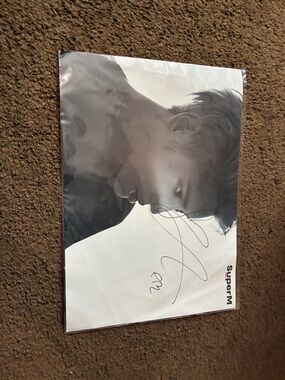 NCT SUPERM TAEYONG SIGHNED POSTER